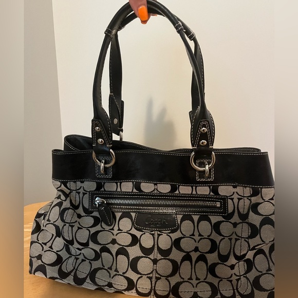 Coach Bags Vintage 200s Classic Coach Purse Poshmark